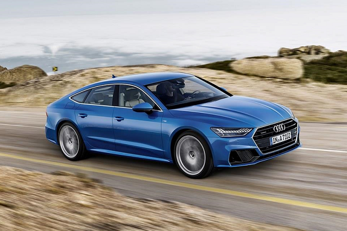 Audi sẽ ra mắt RS6, mẫu xe thể thao có động cơ V8 4.0L với sức mạnh lên đến khoảng 605 mã lực và khoang xe thiết kế rộng hơn. Một phiên bản mạnh mẽ hơn nữa của mẫu xe này cũng dự kiến được ra mắt trong thời gian tới, có sức mạnh lên đến 650 mã lực. Ngoài ra, Audi cũng sẽ ra mắt RS7 Sportback, mẫu xe dùng chung động cơ với RS6 nhưng có kích thước lớn hơn.