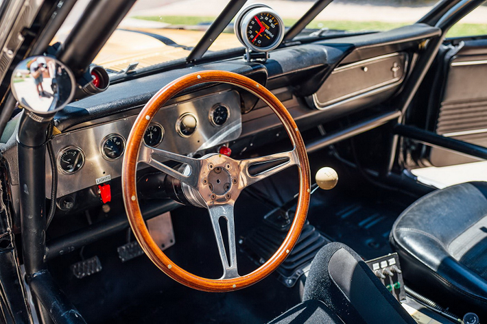 Vô lăng xe Shelby Mustang GT350H.