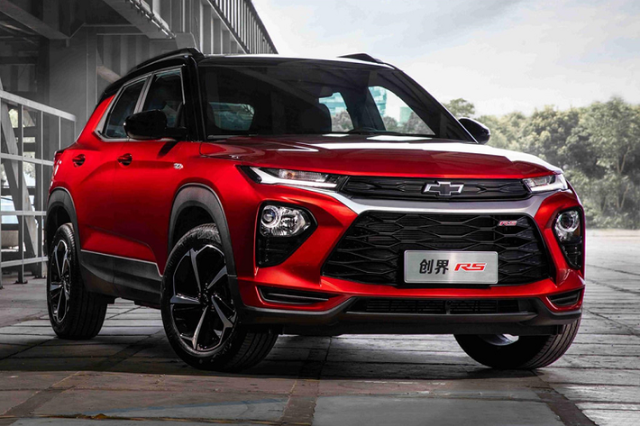 SUV mới sở hữu động cơ tăng áp 1.3L cho công suất 162 mã lực. Được định vị đứng trên Tracker, Chevrolet Trailblazer 2020 mới bản dành riêng cho thị trường Mỹ sẽ sớm xuất hiện. Trailblazer mới có 5 phiên bản.