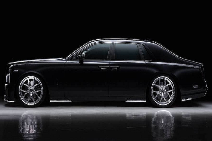 Nổi tiếng với các gói độ bodykit thuộc series Black Bison dành cho nhiều dòng xe sang và siêu sang khác nhau, Wald International cũng đã nhiều lần "phẫu thuật" cho các sản phẩm của Rolls-Royce.