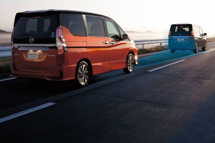 Nissan Serena 2020 mới được cập nhật từ ngoại thất đến nội thất, cũng như bổ sung các công nghệ an toàn mới theo tiêu chuẩn.
