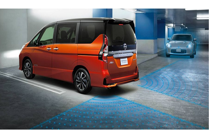 Hệ thống lái bán tự động ProPilot cũng được cập nhật lại để cung cấp khả năng phanh mượt mà hơn trong các điều kiện khác nhau, kiểm soát tốc độ cũng được tối ưu hóa để lái xe cảm thấy thoải mái hơn, thư giãn hơn. Mức giá bán Nissan Serena 2020 chưa được công bố chính thức.