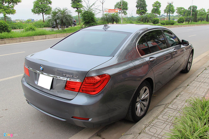 Đây là thế hệ thứ 5 của dòng xe BMW Series 7, được công bố lần đầu tiên vào năm 2008. Xe có 4 mã hiệu F01, F02, F03, F04, tương ứng với các cấu hình kích thước, trọng lượng và động cơ khác nhau.