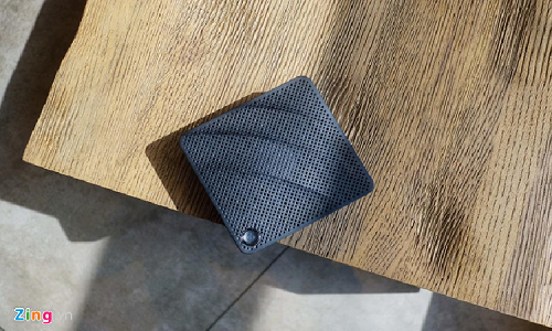 Máy tính Mini PC CUBI là dòng sản phẩm dành cho các doanh nghiệp và nhân viên văn phòng với kích thước nhỏ gọn, thiết kế tối giản. Trong hình là mẫu CUBI N, sử dụng chip Celeron N4000 (mức giá 3,5 triệu) và Pentinum N5000 (mức giá 4,6 triệu). CUBI N hỗ trợ RAM 8 GB, hai khe cắm ổ cứng M2 kích thước 2,5 inch.