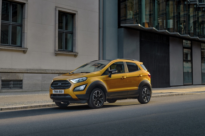 Ford vừa giới thiệu EcoSport phiên bản Active tại Anh. So với EcoSport tiêu chuẩn, EcoSport Active có ngoại hình cứng cáp hơn. Giá xe Ford EcoSport Active 2021 khoảng 28.250 USD, đắt hơn bản tiêu chuẩn 4.000 USD.