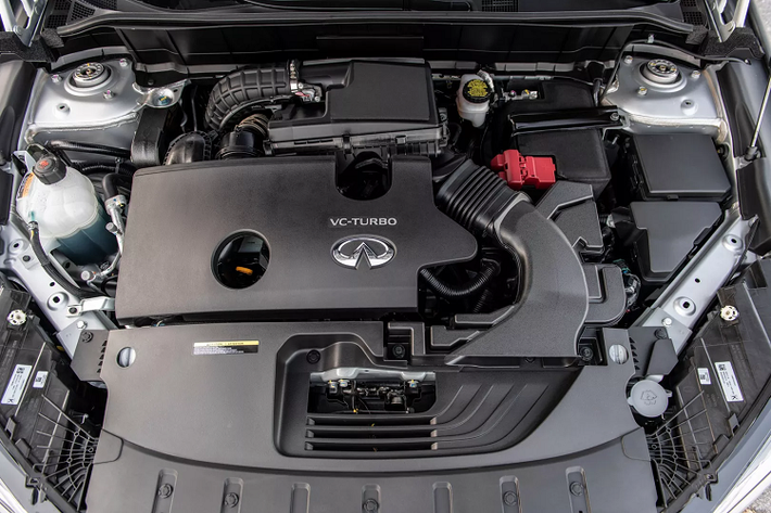 Bên cạnh các tính năng an toàn, Infiniti QX50 thế hệ mới còn bổ sung điểm phát sóng WiFi tiêu chuẩn mới và kính trước bên nhiều lớp cách âm giúp cabin yên tĩnh hơn một chút. Cuối cùng nhưng không kém phần quan trọng, khách hàng có thêm tùy chọn màu Mineral Black mới.