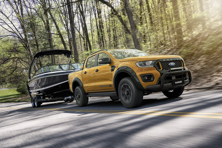 Không có sự nâng cấp về động cơ ở Wildtrak X. Mẫu bán tải vẫn sử dụng động cơ diesel tăng áp kép 2.0L, sản sinh công suất 210 mã lực và mô-men xoắn 500 Nm. Động cơ đi kèm hộp số tự động 10 cấp và hệ dẫn động 4 bánh. Tại Australia, phiên bản này có thêm biến thể động cơ tăng áp 3.2L, sản sinh công suất 198 mã lực và mô-men xoắn 470 Nm.