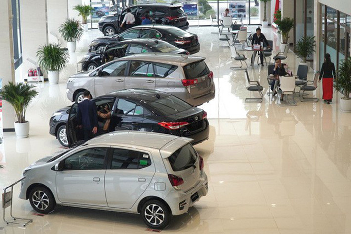 Bên cạnh sự tăng trưởng của các mẫu xe ôtô ở top bán chạy, vẫn còn những mẫu xe có doanh số rất ì ạch. Theo báo cáo bán hàng của Hiệp hội các nhà sản xuất ôtô Việt Nam (VAMA) và TC MOTOR, danh sách 10 xe ôtô ế nhất tháng 10/2020 cụ thể như sau