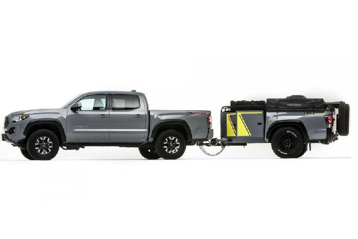 Sau 2 video úp mở ngắn, Toyota cuối cùng đã hé lộ hoàn toàn sản phẩm Xe moóc TRD Sport Trailer mà vốn sẽ ra mắt tại triển lãm xe độ SEMA năm nay, nhưng dĩ nhiên sự kiện này đã bị hủy vì tình hình dịch bệnh và biến thành một sự kiện ảo. Nhà sản xuất xe Nhật Bản miêu tả sản phẩm này là “một concept giải pháp cắm trại sáng tạo”, đồng nghĩa nó chắc sẽ chỉ tồn tại ở dạng ý tưởng và sẽ không được đưa vào sản xuất thực.