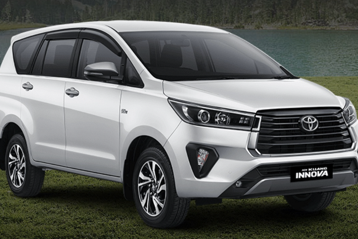 Sau Việt Nam, Indonesia là thị trường tiếp theo chào đón Toyota Innova 2021 mới. Phiên bản nâng cấp giữa vòng đời của mẫu MPV này được thay đổi về thiết kế cũng như trang bị tiện nghi. Tại Indonesia, Innova có tên là Kijang Innova.