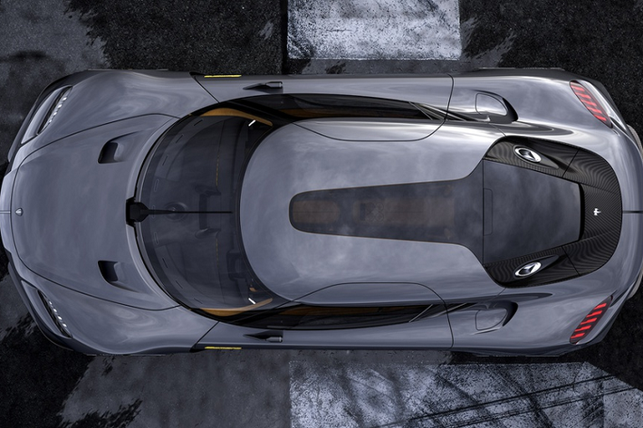 Chưa hết, trên cầu sau của Koenigsegg Gemera, ở mỗi bánh đều có 1 mô-tơ điện với công suất tối đa 493 mã lực và mô-men xoắn cực đại 1.000 Nm. Khi tất cả kết hợp với nhau sẽ tạo ra sức mạnh lên đến 1.677 mã lực (1,27 MW) và mô-men xoắn cực đại 3.500 Nm. Nằm bên dưới hàng ghế trước của xe là cụm pin 16,6 kWh và 800 V.