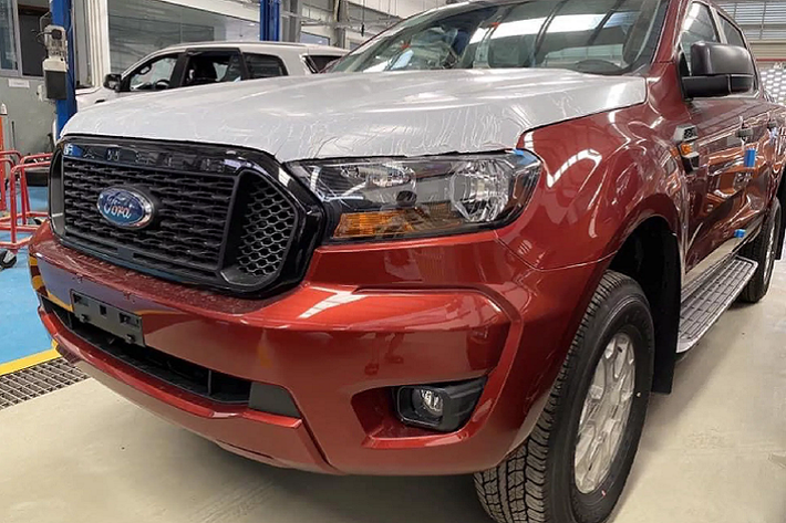 Trong 10/2020 vừa qua, Ford Ranger vẫn tiếp tục là mẫu bán tải ăn khách nhất trên thị trường với doanh số bán ra 1.583 xe, xếp trên Toyota Hilux với doanh số 382 xe, Mitsubishi Triton (152 xe), Mazda BT-50 (112 xe).