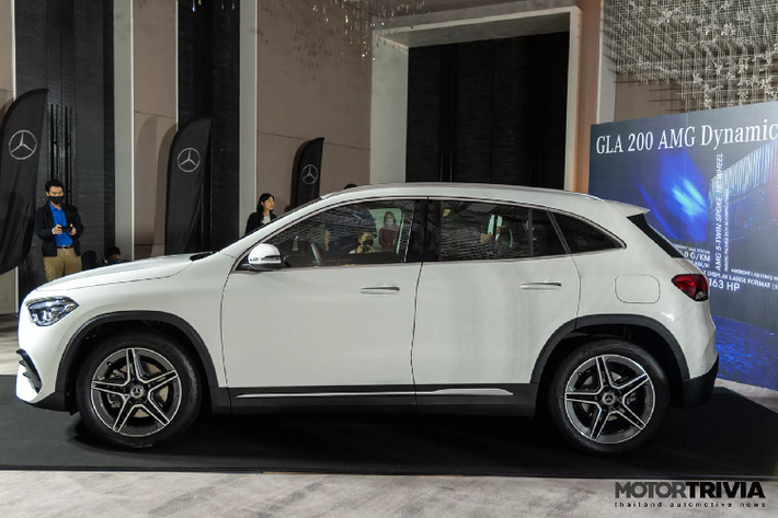 Dòng xe GLA và cả phân khúc CUV hạng sang cỡ nhỏ này tại Việt Nam chỉ đáp ứng cho một nhóm khách hàng nhỏ. Các hãng chỉ mang về để dải sản phẩm thêm phong phú và không đặt nặng vấn đề doanh số.
