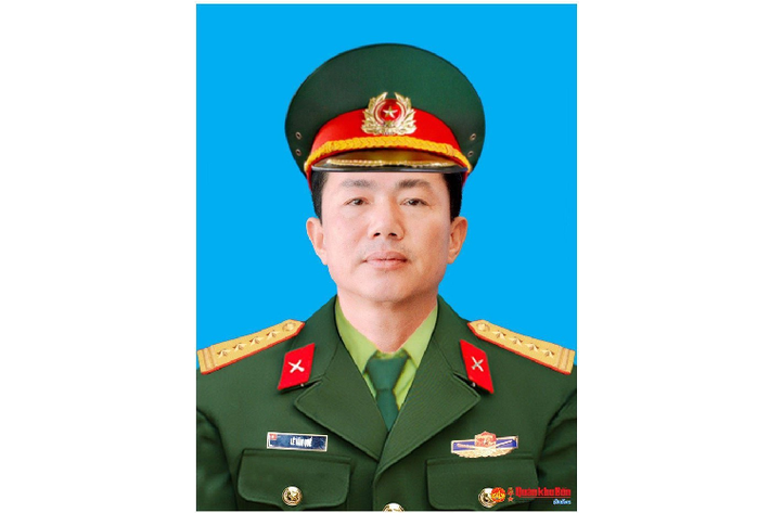 Đại tá, liệt sĩ Lê Văn Quế (SN 1971), Trưởng phòng Hậu cần Kỹ thuật. Quê quán: Hoằng Trinh, Hoằng Hóa, Thanh Hóa. Huân chương Bảo vệ Tổ quốc hạng Nhì; Huy chương Quân kỳ Quyết thắng; Huy chương Chiến sỹ vẻ vang hạng Nhất, Nhì, Ba. Lễ an táng tổ chức vào ngày 24/10 tại Nghĩa trang Liệt sĩ huyện Hoằng Hóa, tỉnh Thanh Hóa.