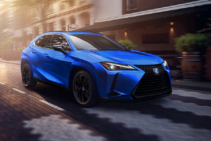 Lexus UX Black Line 2021 mới được phát triển từ mẫu UX 250h, Lexus UX Black Line Limited Edition 2021 sẽ có mặt trên thị trường vào mùa xuân tới. Lexus sẽ sản xuất giới hạn 1.000 chiếc và công bố giá bán gần thời điểm ra mắt.