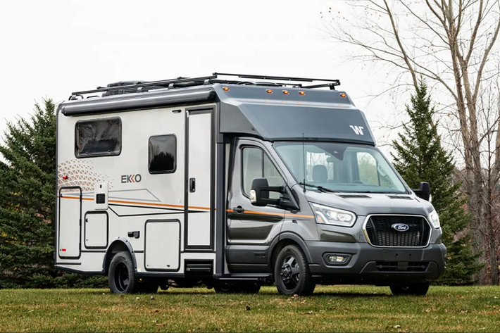 Nhà di động Winnebago Ekko (motorhome) được phát triển dựa trên nền tảng của chiếc Ford Transit AWD 2020 mới. Phương tiện này có giá khởi điểm 163.662 USD ( khoảng hơn 3,8 tỷ đồng) và bắt đầu có mặt trên thị trường vào đầu năm 2021.