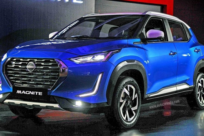 Tại thị trường Ấn Độ, Kia Sonet có giá từ 671.000 - 1.199.000 Rupee hay 212 - 379 triệu đồng. Con số tương ứng của Hyundai Venue là 650.000 - 1.840.000 Rupee (khoảng 203 - 576 triệu đồng). So với người anh em Kicks, giá xe Nissan Magnite 2021 chẳng những rẻ hơn mà còn có kích thước nhỏ hơn.