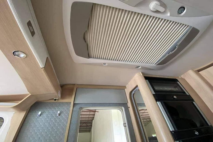 Hymer B-Klasse MasterLine I được phát triển dựa trên nguyên mẫu Mercedes-Benz Sprinter. Do đó, mẫu xe này sử dụng động cơ dầu 4 xy-lanh 2.1L, sản sinh công suất 143 mã lực và 330 Nm mô-men xoắn cực đại.