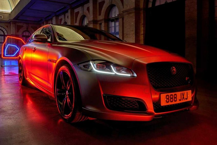 Jaguar XJ – 49,8 ngày Theo đó, chủ sở hữu Jaguar XJ mất khoảng 49,8 ngày để bán được chiếc xe đã qua sử dụng của mình, cao hơn đôi chút so với khoảng thời gian trung bình 46,9 ngày. Giá xe vào khoảng 52.644 USD.