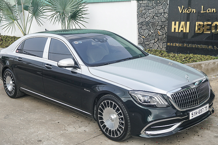 Tính đến thời điểm hiện tại, số lượng xe Mercedes-Benz tại Việt Nam sở hữu màu sơn này là không nhiều và trên Maybach S560 4MATIC thì đây có lẽ là chiếc đầu tiên.