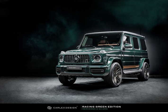 Đúng như tên gọi, mẫu SUV hạng sang Mercedes-Benz G-Class Racing Green Edition sở hữu thân xe sơn màu xanh ngọc lục bảo đậm lấy cảm hứng từ màu xanh lục British Racing Green và được hoàn thiện thủ công tỉ mỉ.