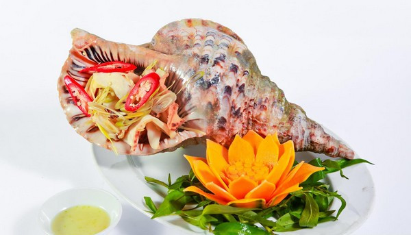 Ốc hoàng hậu có thịt vừa giòn sần sật vừa dày, thơm béo như thịt ốc giác hay ốc khế. (Ảnh Phiphobien)