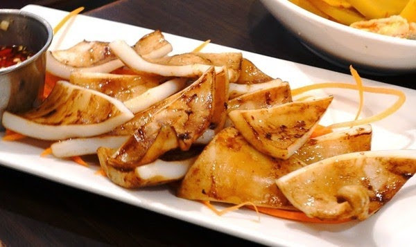Dù chiên, hấp hay xào thì mực lá cũng cho ra những món ăn vô cùng thơm ngon và hấp dẫn. (Ảnh Khanhlongfood)
