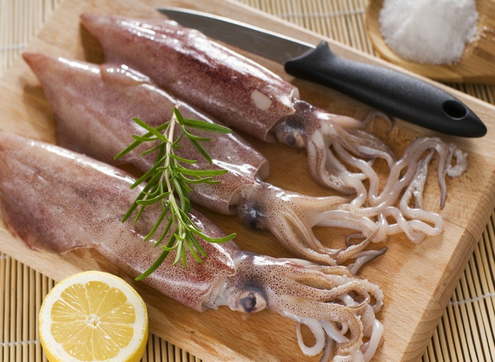 Ở nước ta, mực lá phân bố rộng khắp ở cả 3 miền Bắc, Trung, Nam nhưng tập trung nhiều nhất là ở Bình Thuận, Khánh Hòa, Phú Yên và vùng vịnh Bắc Bộ. (Ảnh Thucpham)
