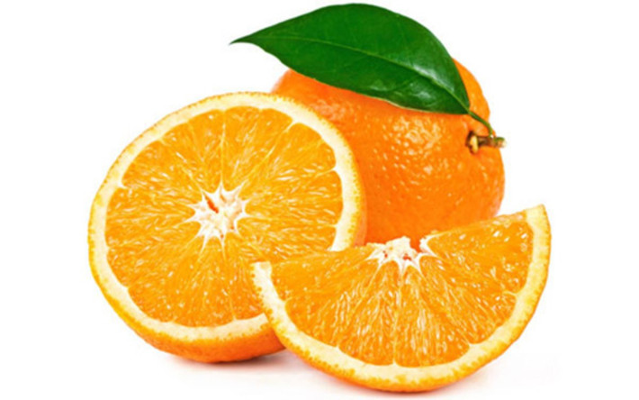 Cua cũng không được ăn chung cùng với các loại trái cây giàu vitamin C như cam, lê, hồng.... Ảnh: vov.