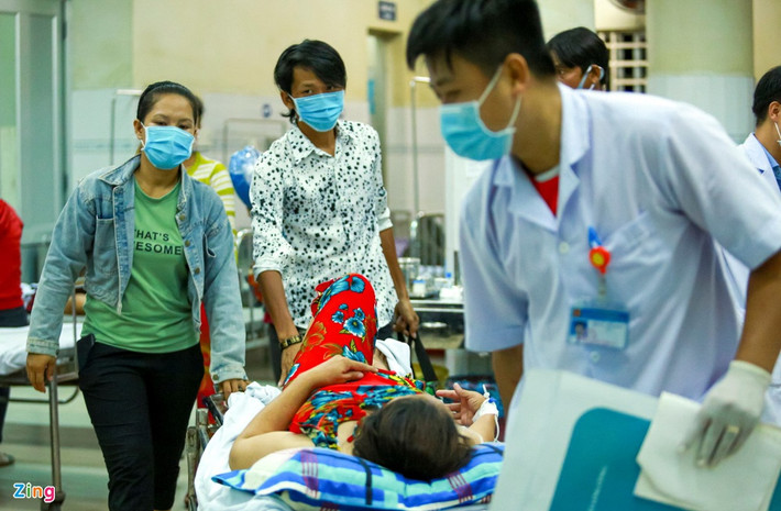 Sau nhiều giờ cứu nạn cứu hộ, lực lượng chức năng tìm thấy 10 người chết (trong đó 8 người tử vong tại hiện trường, 2 người chết tại bệnh viện) và 15 người bị thương, được đưa đi cấp cứu tại các bệnh viện.