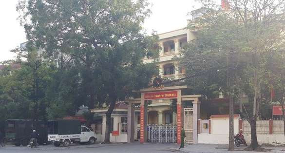 Cựu Trưởng Công an TP Thanh Hóa ăn tiền của lính: Ngày 26/12/2019, VKSND Tối cao đã ban hành cáo trạng truy tố bị can Nguyễn Chí Phương (SN 1961, cựu Trưởng Công an TP Thanh Hóa, tỉnh Thanh Hóa) về tội "Nhận hối lộ" theo quy định tại Điều 354, khoản 2, điểm c - Bộ luật hình sự năm 2015.
