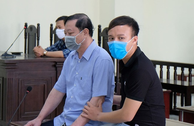 Sau đó, HĐXX tuyên bố nghị án, phần tuyên án sẽ diễn ra vào ngày 12/5.