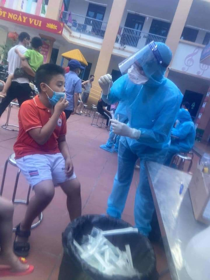 Chủ tịch tỉnh Bắc Giang Lê Ánh Dương kêu gọi các tổ chức, cá nhân cùng chung tay ủng hộ Bắc Giang, ủng hộ người dân vùng dịch.