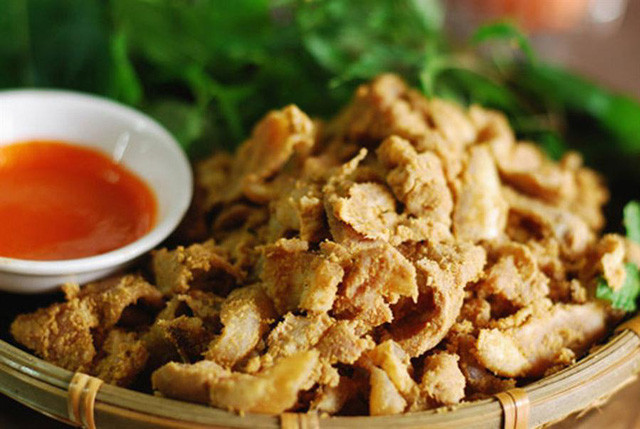 Trước đây, chịn xồm được ủ trong ống tre, nứa. Ảnh: moitruong24h.