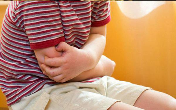 Tiêu chảy, số lần tiêu chảy hàng ngày tăng lên; Tê bì tay chân không rõ nguyên nhân.
