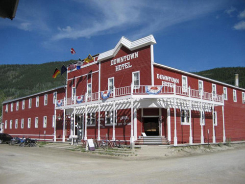 Khách sạn DownTown, Canada nổi tiếng với món đồ uống kỳ lạ không đâu có được.