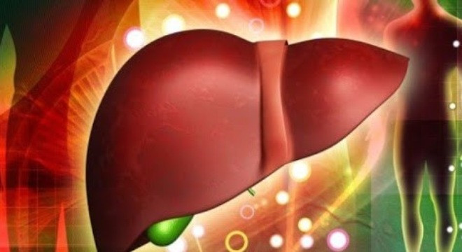 Thậm chí, các chuyên gia còn khuyến cáo không nên uống những loại thuốc có tác dụng bổ gan để giải độc rượu. Thông thường, khi bị bệnh người ta mới uống thuốc nhằm mục đích là trị bệnh. Thế nhưng, nhiều người lầm tưởng uống thuốc cũng có thể hỗ trợ phòng bệnh. Một số ca cấp cứu do tổn thương gan, viêm gan vì sử dụng các loại thuốc giải độc gan một cách tùy tiện và không theo chỉ định của bác sĩ.