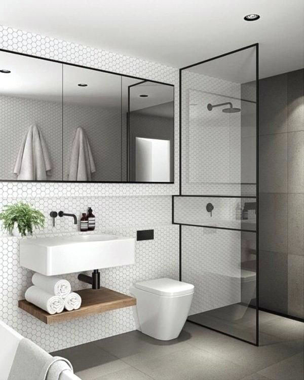 Tình trạng này sẽ đe dọa sức khỏe nghiêm trọng trong những ngôi nhà thiết kế bố cục không tốt, phòng tắm đối diện với bếp, khiến thực phẩm hàng ngày có nguy cơ nhiễm bẩn.