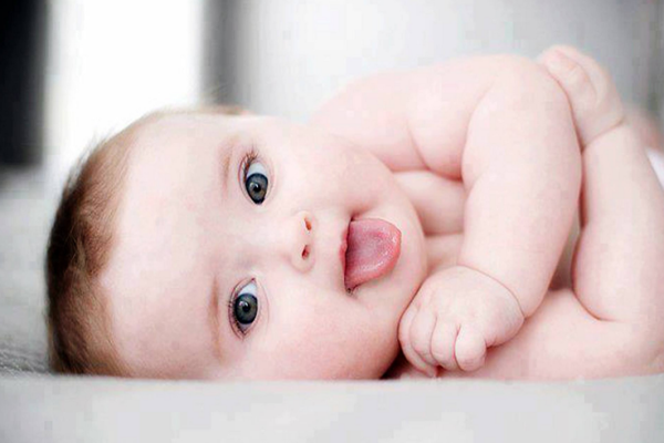 Con cái là phước lộc trời ban cho cha mẹ. Sau đây là ba con giáp luôn gặp may mắn về tiền bạc sau khi sinh con trai. Ảnh: thoibao.today.