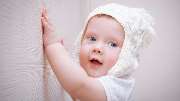 Với đặc điểm tính cách của mình, khi lớn lên trẻ sinh vào tháng 5 âm lịch thường là người khéo léo trong giao tiếp, xuất sắc trong công việc. Những trẻ này do được cát tinh “Kim Quỹ” soi chiếu, nên từ năm 30 trở đi có thể tạo dựng được sự nghiệp lớn và trở thành những người giàu sang phú quý. Ảnh: tapchianhdep.com.
