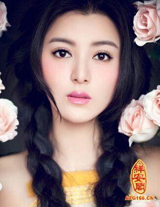 Trán nhỏ hẹp: từ xưa tới nay, khi miêu tả về những người có phúc tướng nhất định sẽ nhắc tới thiên đình đầy đặn. Thiên Đình ở đây chính là trán, vầng trán đầy đặn sáng sủa là biểu hiện của trí tuệ, giàu sang. Ảnh: azg168.com.