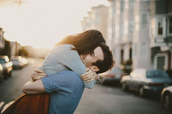 Tuổi Dần: Tháng 6/2017 vận đào hoa của người tuổi Dần rất suôn sẻ, hơn nữa lại xuất hiện cục diện “Tam hợp Quý nhân” nên chuyện tình cảm, hôn nhân vô cùng “thuận buồn xuôi gió”. Ảnh: guu.vn.