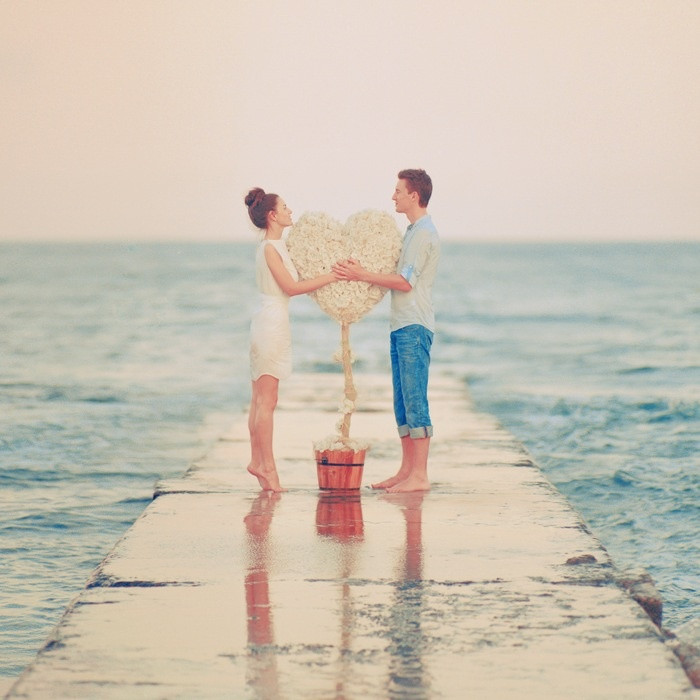 Vì có chung lý tưởng và rất yêu đời nên khi người tuổi Tuất và tuổi Mão kết hôn sẽ tạo nên một gia đình êm ấm, thuận hòa, đặc biệt cặp đôi này sẽ được hưởng vinh hoa phú quý trọn đời. Ảnh: pinterest.com. (Bài viết chỉ mang tính tham khảo, cung cấp nội dung trắc nghiệm vui cho bạn đọc).