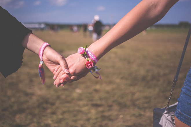 Tuổi Dậu và tuổi Thân: người tuổi Thân và tuổi Dậu có đặc điểm chung là luôn theo đuổi những thứ hoàn mỹ. Người tuổi Dậu luôn chú ý đến ngoại hình của bản thân và rất giỏi trong giao tiếp còn người tuổi Thân lại là một cao thủ trong các cuộc đàm phán. Ảnh: 2sao.vn.