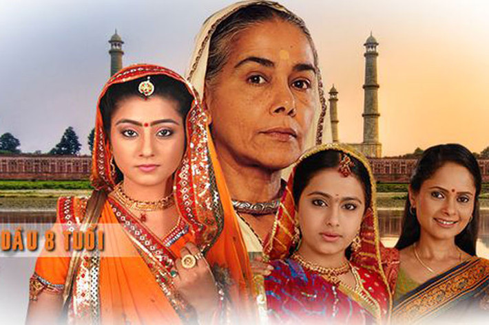 Ra mắt trên kênh Colors TV năm 2008, bộ phim truyền hình của Ấn Độ “Cô dâu 8 tuổi” khai thác vấn đề tảo hôn đã ăn sâu vào tiềm thức của nhiều người tại xứ sở này. Với nội dung khá nhạy cảm, phim từng bị ngưng chiếu, nhưng trước sự phản đối mạnh mẽ của khán giả, bộ phim được phát sóng trở lại.