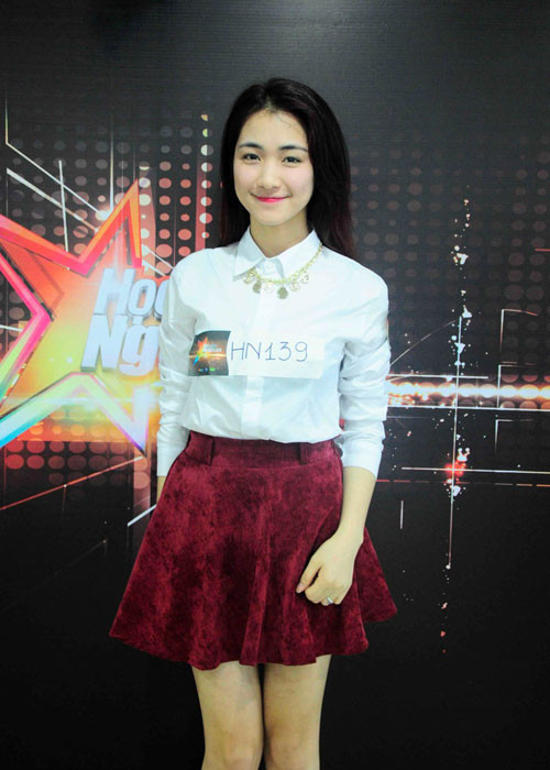 Với các thí sinh tham gia vòng sơ tuyển sẽ diễn ra tới đây, Hòa Minzy chia sẻ để trở nên nổi bật và có cơ hội cao được góp mặt trong chương trình, ngoài giọng hát, các ứng viên nên tự tin thể hiện cá tính.