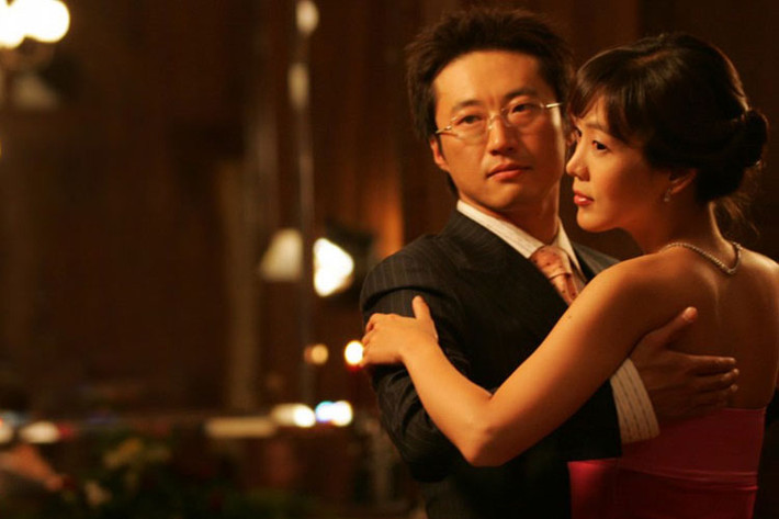 Trong “Chuyện tình ở Paris”, Park Shin Yang hóa thân Ki Joo, người đứng đầu một tập đoàn lớn đem lòng yêu Tae Young. Vai diễn đã mang lại cho anh giải thưởng Nam diễn viên xuất sắc nhất tại SBS Drama Awards.