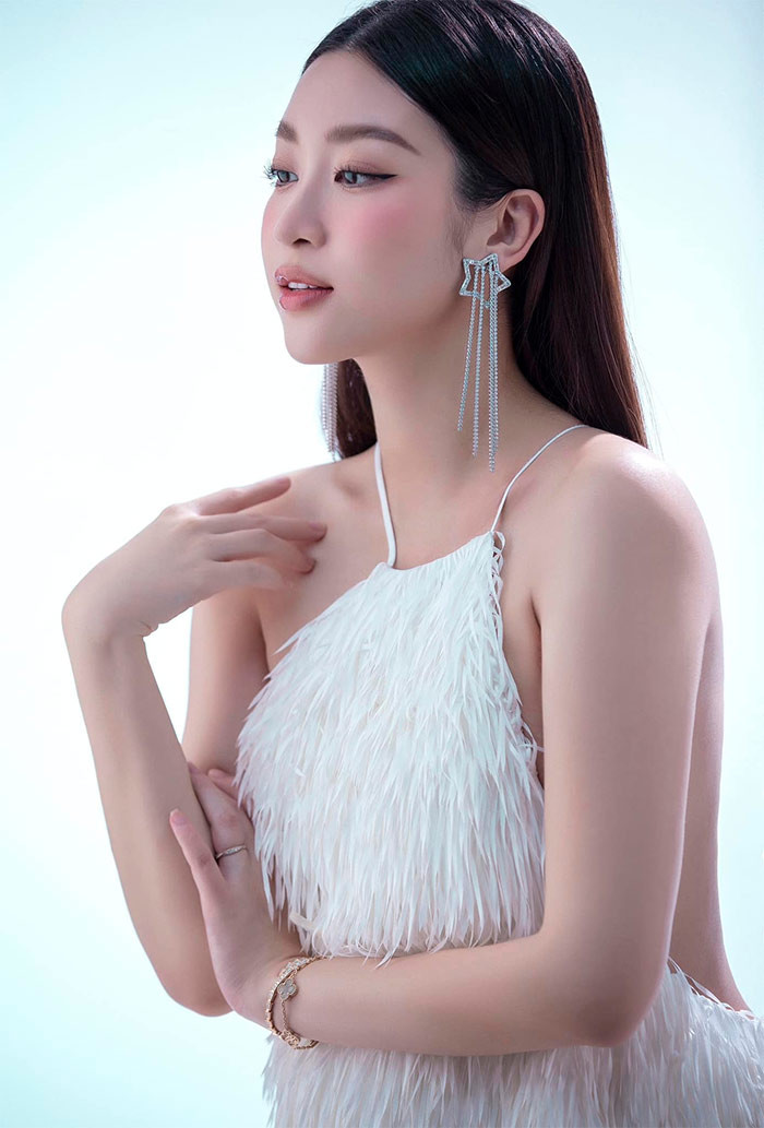 Được biết Hoa hậu Việt Nam 2016 đã hạ sinh con gái đầu lòng vào cuối tháng 6/2023. Tuy nhiên đến khi bé gần 1 tháng tuổi, truyền thông mới biết thông tin này qua nguồn tin riêng.