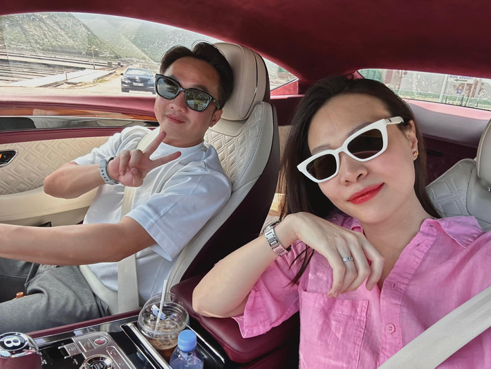 Cường Đô la giỏi kiếm tiền còn khéo nịnh vợ.