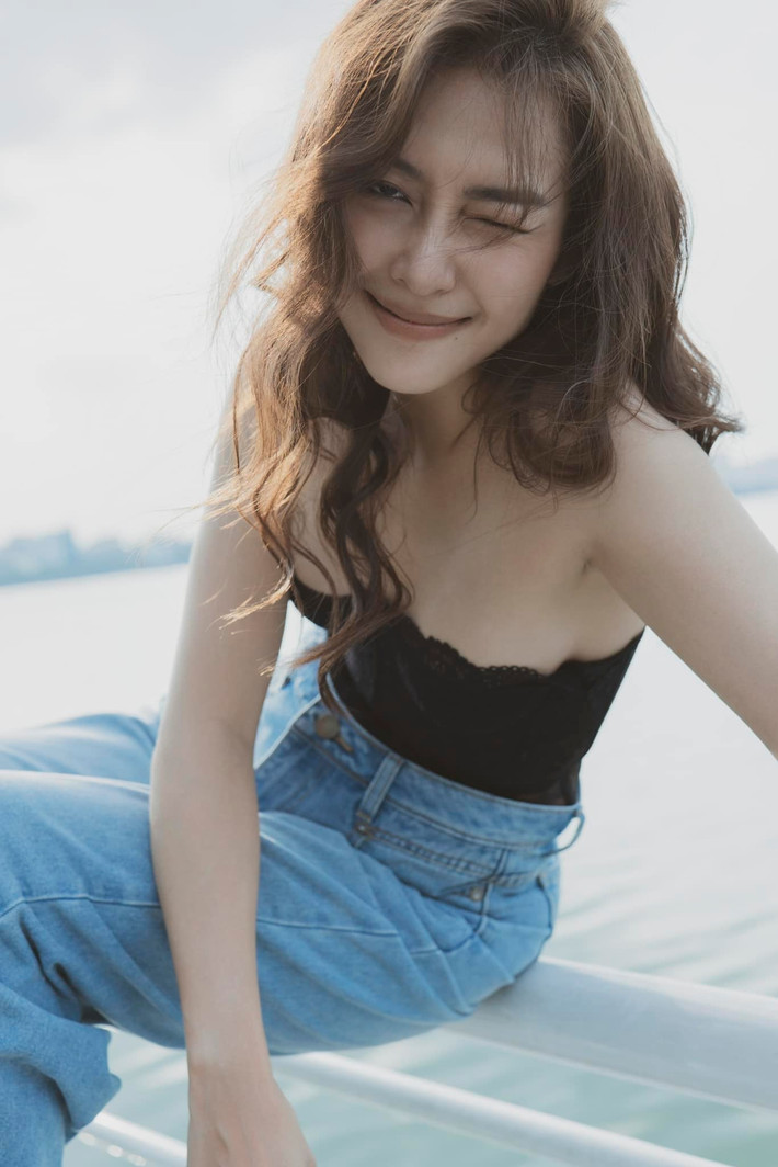 Mỹ nhân "vũ trụ phim VTV" được khen ngày càng thăng hạng về nhan sắc lẫn thần thái.